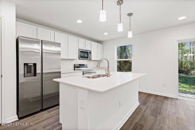 8058 SUSIE Street, Jacksonville, FL 32210