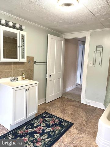 4930 RIDGE RD, Rosedale, MD 21237