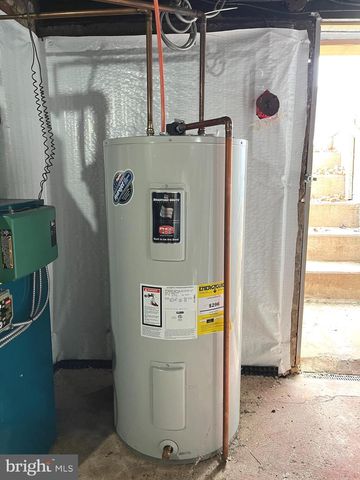 4930 RIDGE RD, Rosedale, MD 21237