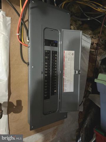 4930 RIDGE RD, Rosedale, MD 21237