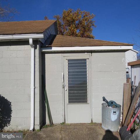 4930 RIDGE RD, Rosedale, MD 21237