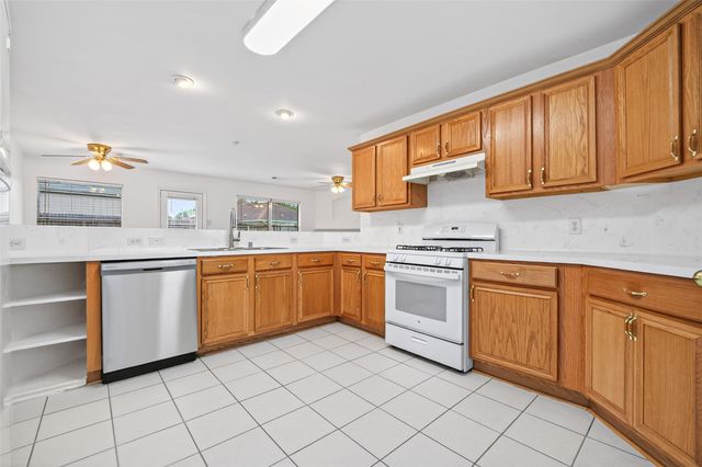 10027 Encino Cove Court, Houston, TX 77064