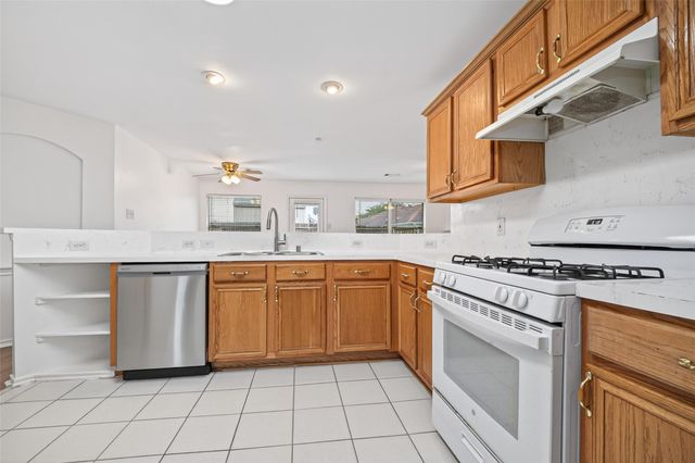 10027 Encino Cove Court, Houston, TX 77064