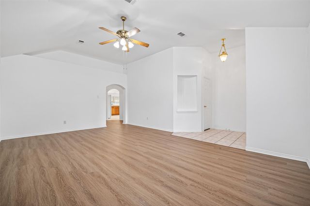 10027 Encino Cove Court, Houston, TX 77064