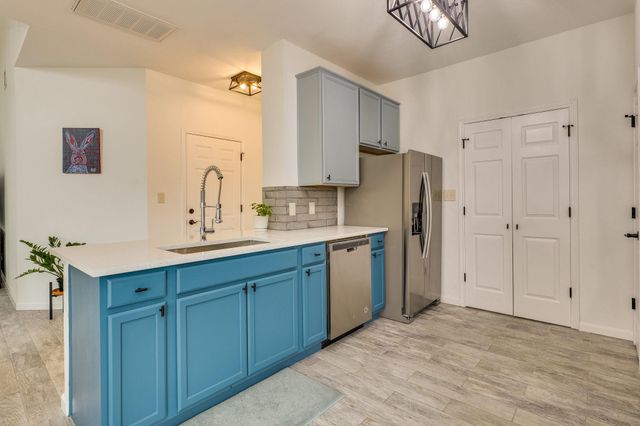 20900 Waterside DR 1, Lago Vista, TX 78645