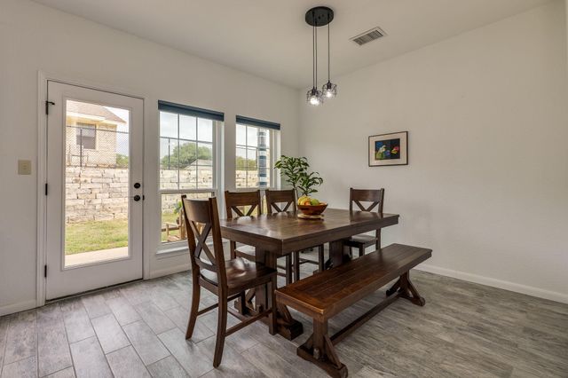 20900 Waterside DR 1, Lago Vista, TX 78645