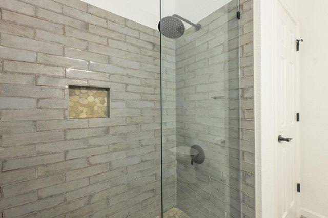 20900 Waterside DR 1, Lago Vista, TX 78645