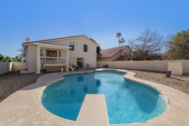 1214 W SEASHORE Drive, Gilbert, AZ 85233