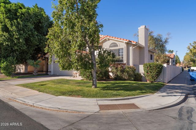 1214 W SEASHORE Drive, Gilbert, AZ 85233