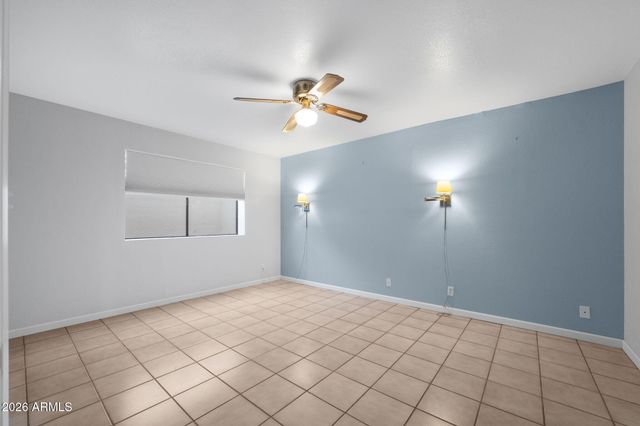 1214 W SEASHORE Drive, Gilbert, AZ 85233