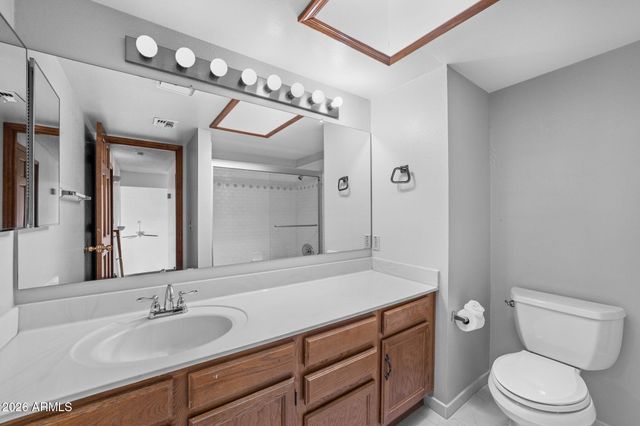 1214 W SEASHORE Drive, Gilbert, AZ 85233