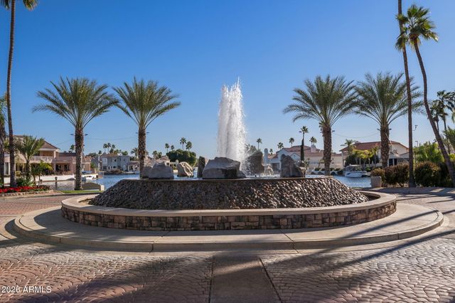 1214 W SEASHORE Drive, Gilbert, AZ 85233