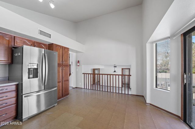 1214 W SEASHORE Drive, Gilbert, AZ 85233