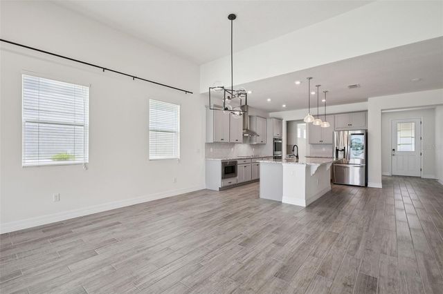 9220 SEA PINE AVENUE, Orlando, FL 32832