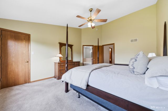 20165 Crystal Lake Way, Frankfort, IL 60423
