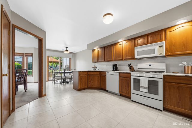 20165 Crystal Lake Way, Frankfort, IL 60423