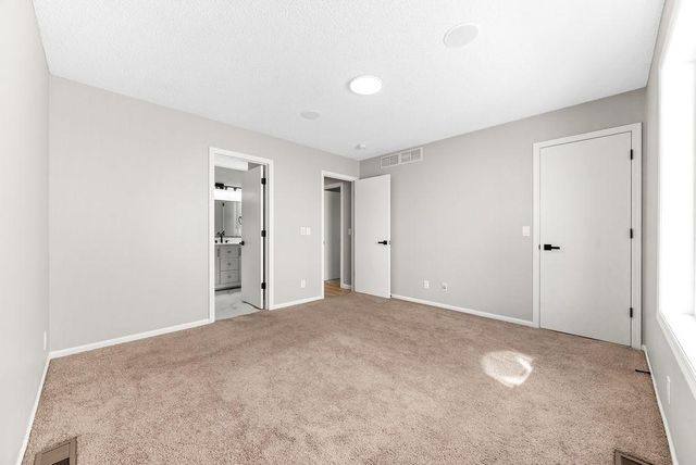 2827 18th Avenue E, Shakopee, MN 55379