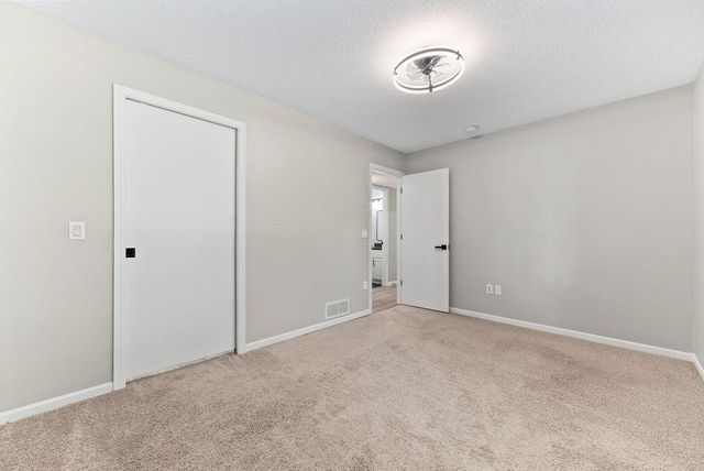 2827 18th Avenue E, Shakopee, MN 55379