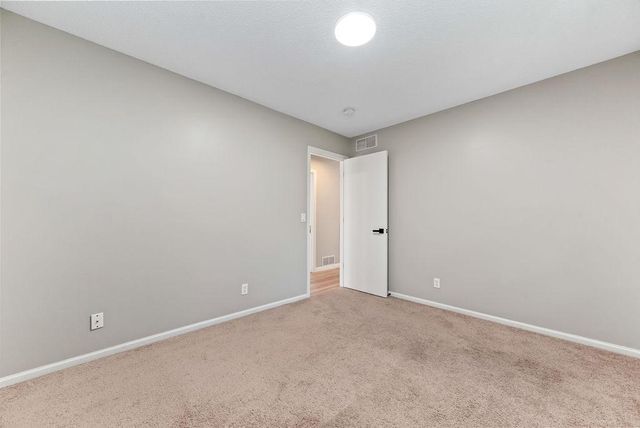 2827 18th Avenue E, Shakopee, MN 55379
