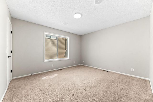 2827 18th Avenue E, Shakopee, MN 55379