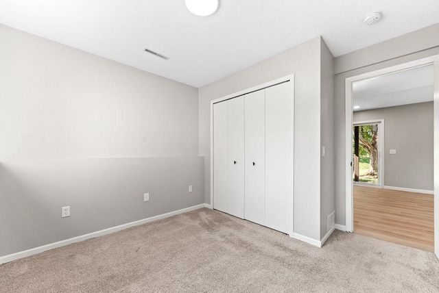 2827 18th Avenue E, Shakopee, MN 55379