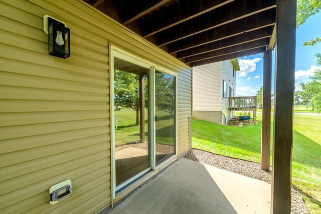 2827 18th Avenue E, Shakopee, MN 55379