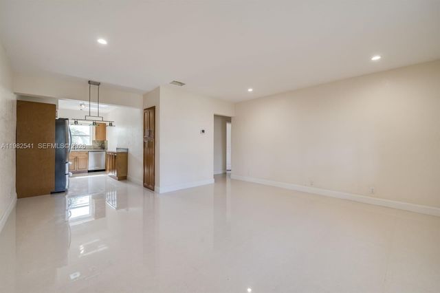 2600 S Ocean Dr S314, Hollywood, FL 33019