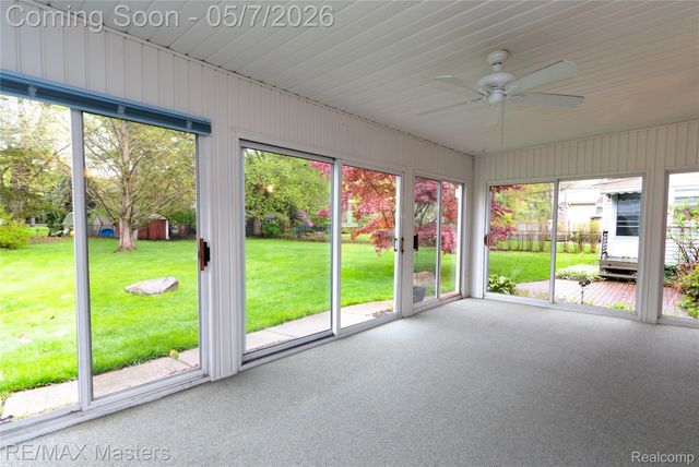 21879 Canterbury Avenue, Grosse Ile Township, MI 48138