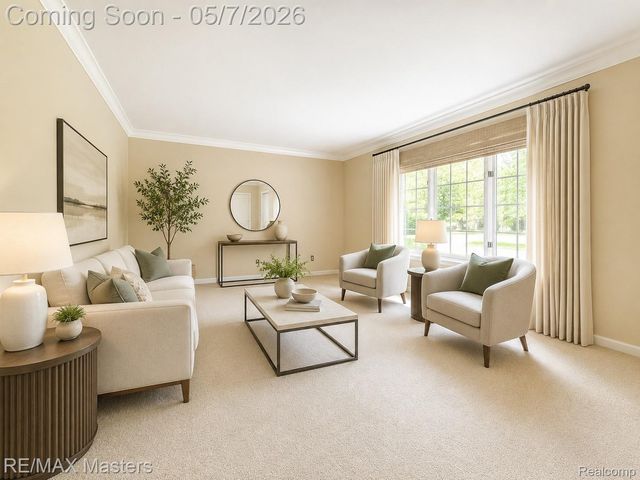 21879 Canterbury Avenue, Grosse Ile Township, MI 48138
