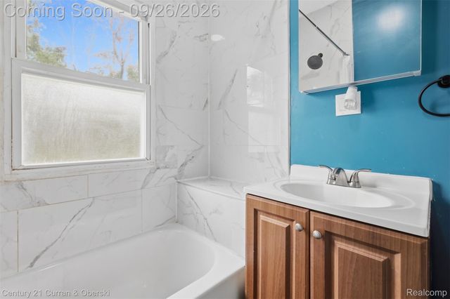 9632 Yellowstone Street, Detroit, MI 48204