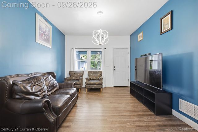 9632 Yellowstone Street, Detroit, MI 48204