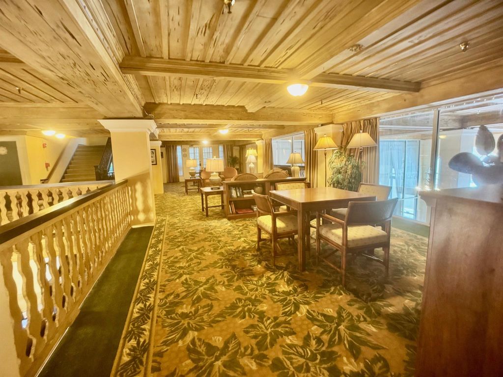 Image 24 of property listing at 235 Sunrise Avenue Mze 1104, Palm Beach, FL 33480