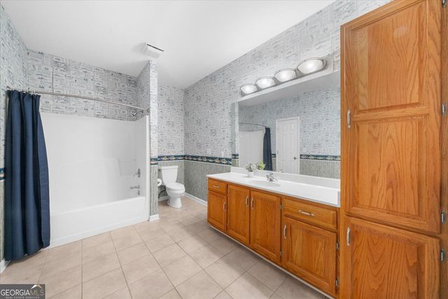 2230 Huntingdon Court, Gainesville, GA 30506