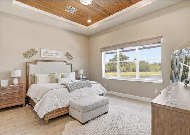 11717 GOLDEN BAY PLACE, Lakewood Ranch, FL 34211