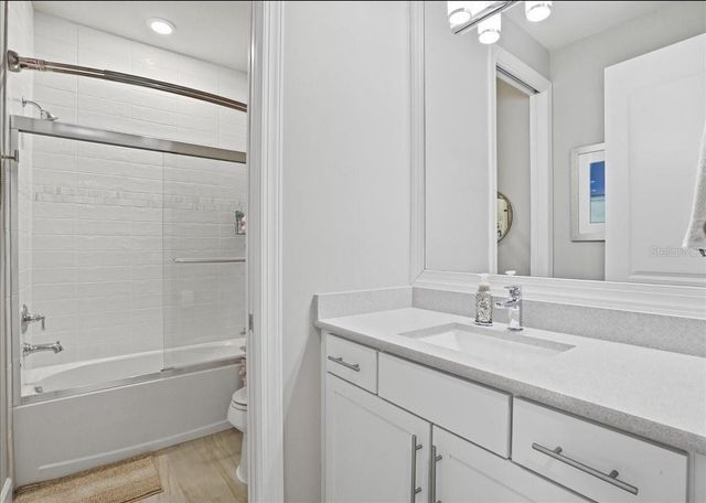 11717 GOLDEN BAY PLACE, Lakewood Ranch, FL 34211