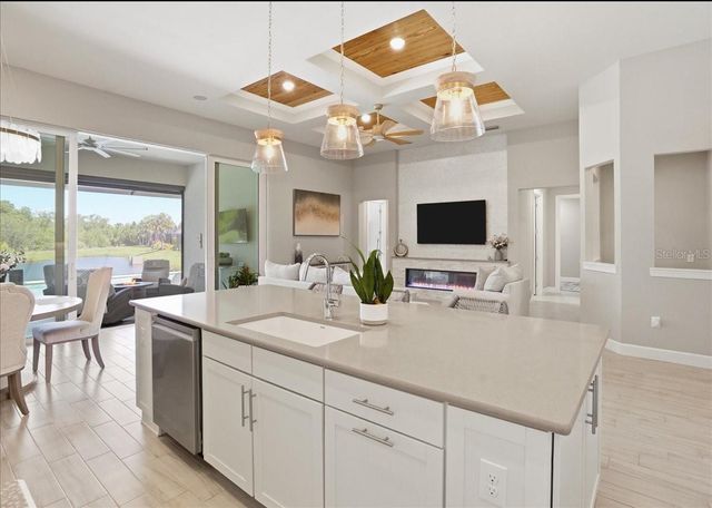 11717 GOLDEN BAY PLACE, Lakewood Ranch, FL 34211