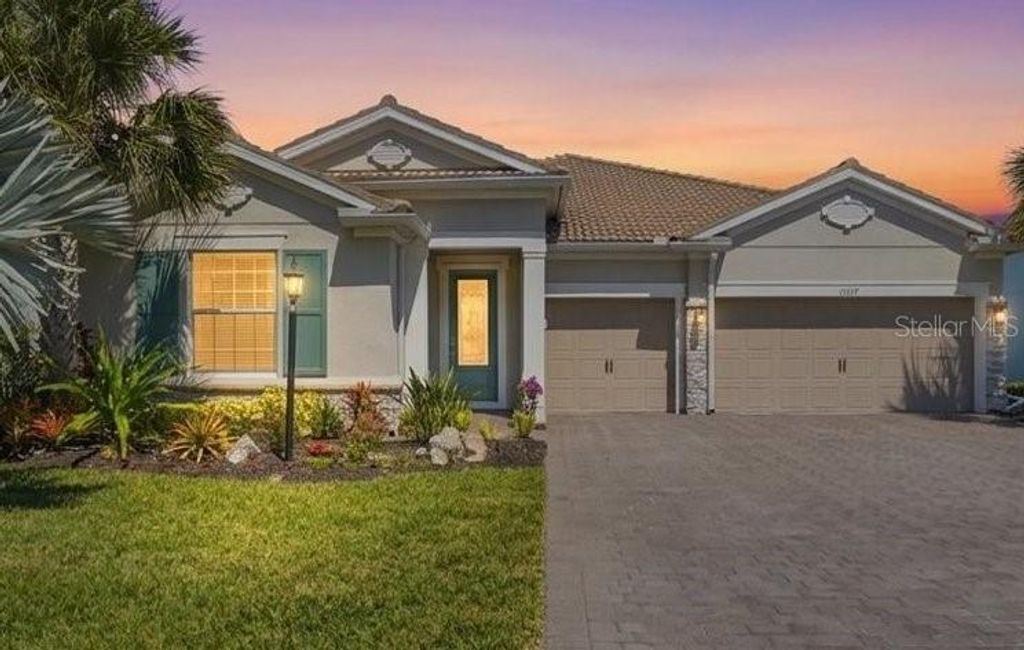 11717 GOLDEN BAY PLACE, Lakewood Ranch, FL 34211