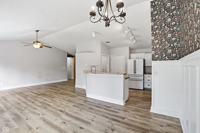 19413 Amber Way, Noblesville, IN 46060