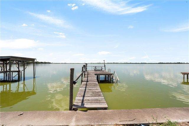 8482 Lago Vista Drive, Edcouch, TX 78538