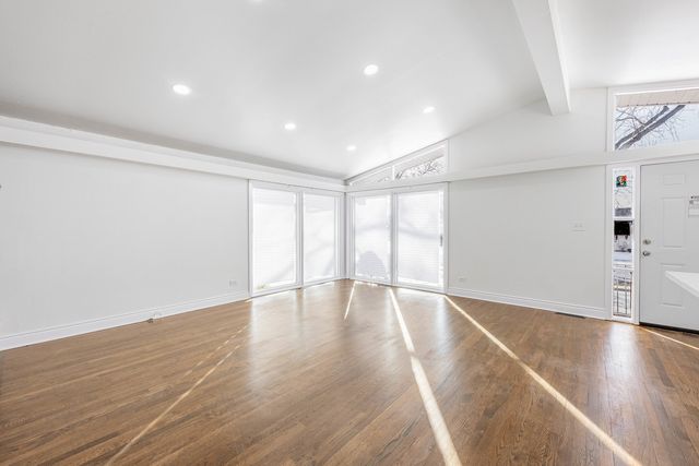 4120 Greenbrier Lane, Richton Park, IL 60471