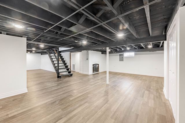 4120 Greenbrier Lane, Richton Park, IL 60471