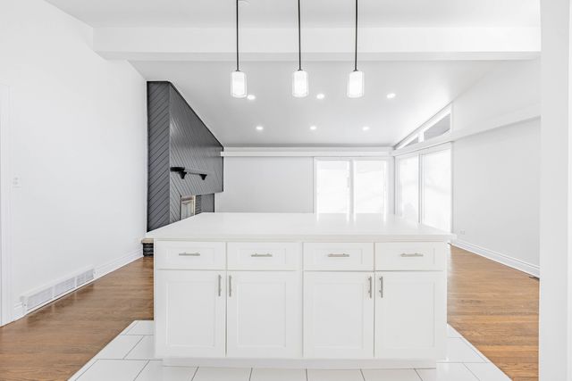 4120 Greenbrier Lane, Richton Park, IL 60471