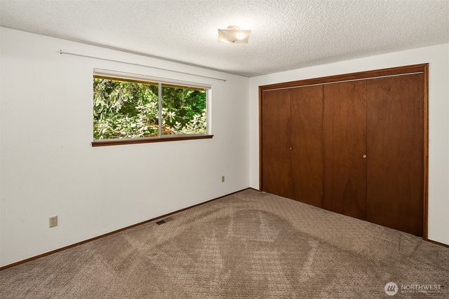10218 SW Tillicum Lane, Vashon, WA 98070