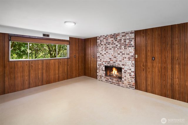 10218 SW Tillicum Lane, Vashon, WA 98070