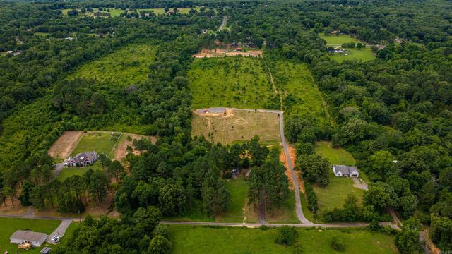 49 Hall Drive, Greenbrier, AR 72058