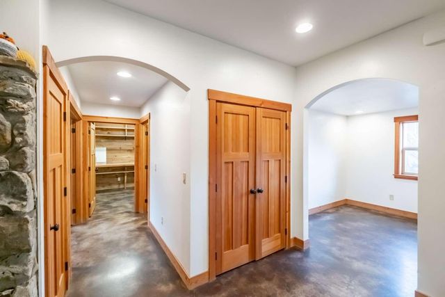 4760 Galls Creek Road, Gold Hill, OR 97525