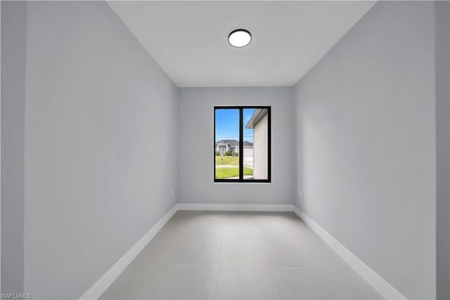 3308 10th ST SW, Lehigh Acres, FL 33976