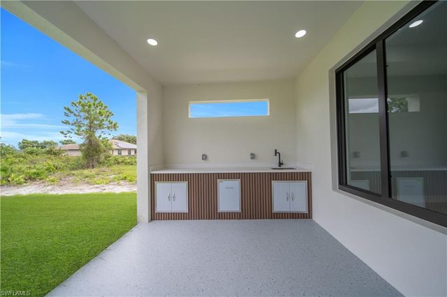 3308 10th ST SW, Lehigh Acres, FL 33976