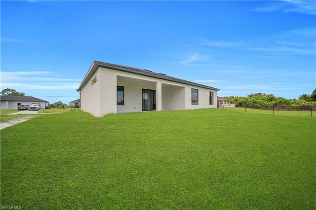 3308 10th ST SW, Lehigh Acres, FL 33976