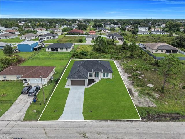 3308 10th ST SW, Lehigh Acres, FL 33976